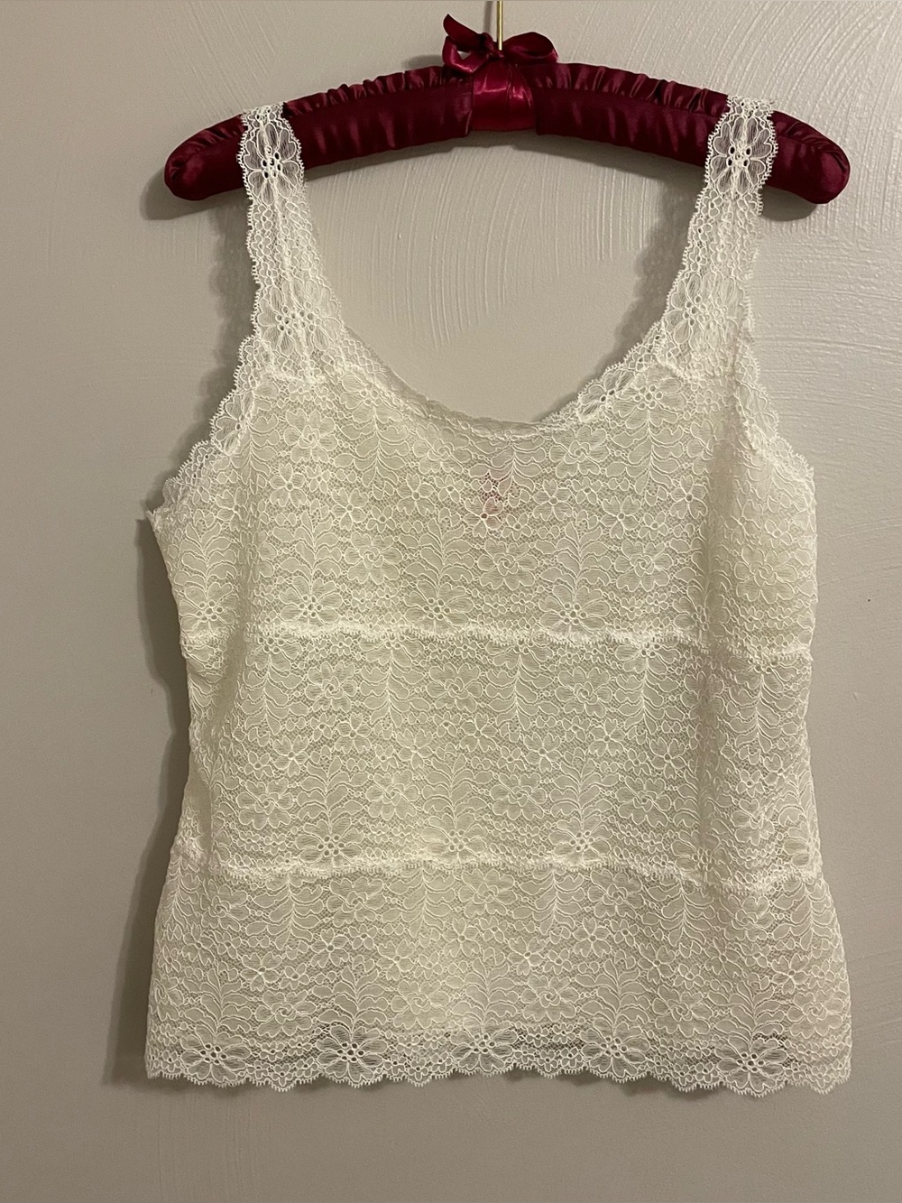 Josie white lace tank Size XL NWT